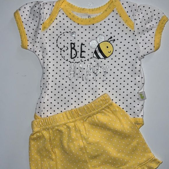 Duck duck goose Other - 🛍 PRETTY Little GIRLS OUTFIT SIZE 3-6 MONTHS